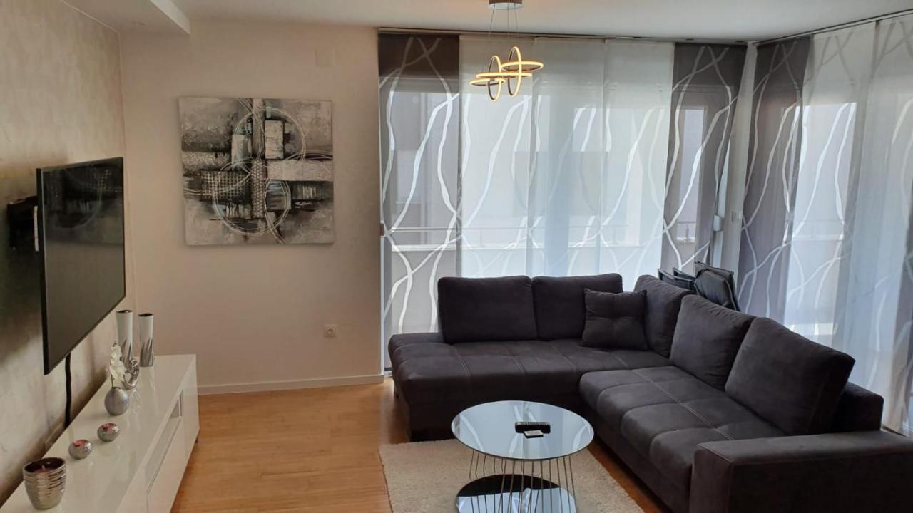 Relax Apartments Novalja Eksteriør billede